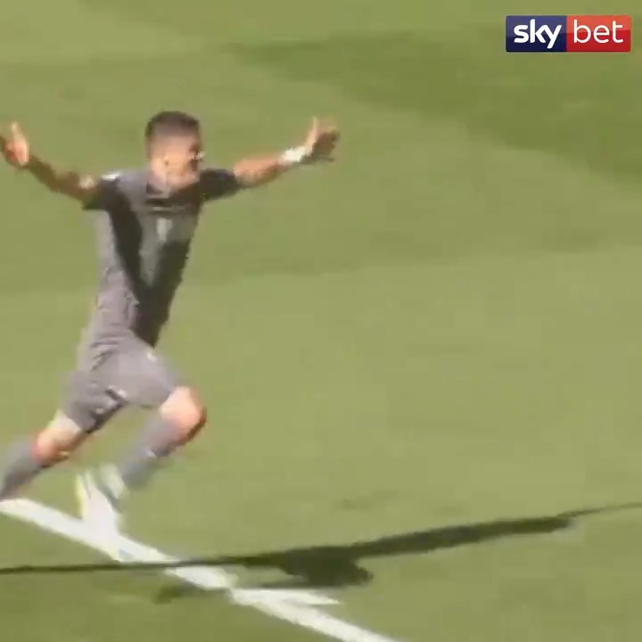On this day in 2014… 🗓️ Rotherham won the League One Play-off final! Alex Revell scoring this worldie 🤩 #RUFC
