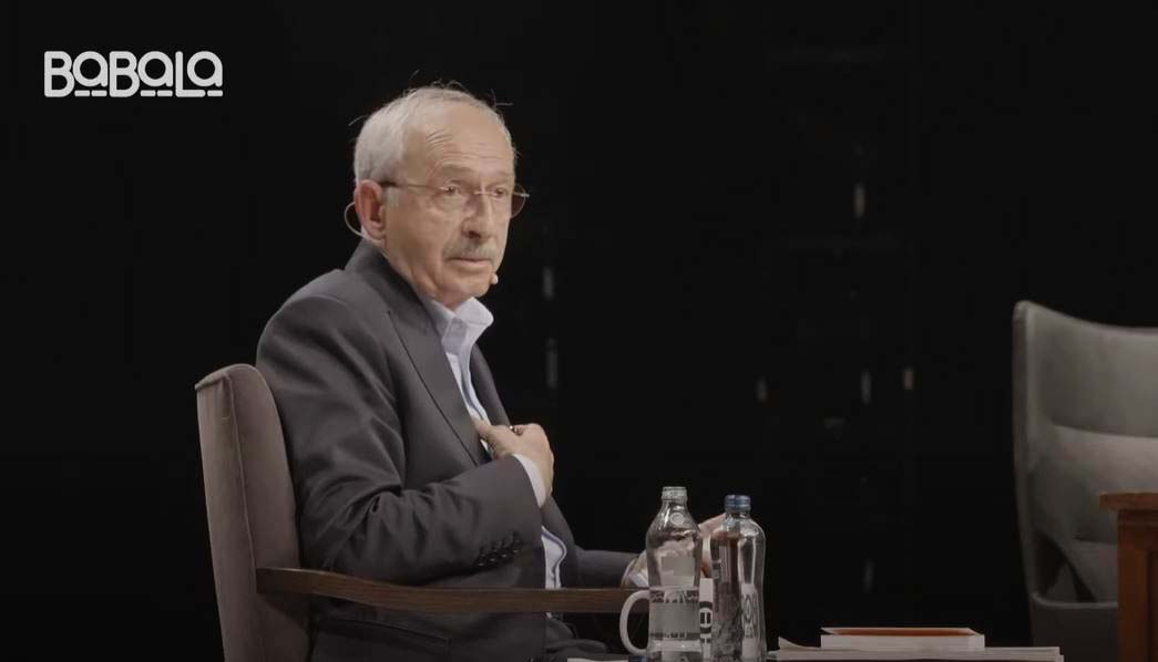 👤Başörtüsü konusunda neden AYM'ye başvuran vekiller arasında yer aldınız❓ 🗣️Kılıçdaroğlu: 📌Başörtüsü ile ilgili söylediğim sözler doğrudur, kusurum var kabul ediyorum ancak gelin helalleşelim diyorum 📌YÖK Başkanı Özcan'ı aradım "Başörtülü kızları üniversiteye alın" dedim