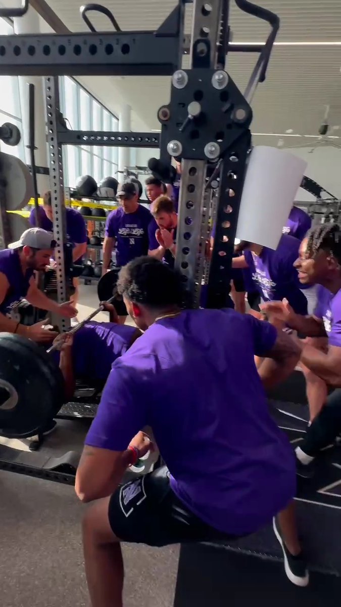 𝗛𝗔𝗣𝗣𝗘𝗡𝗜𝗡𝗚 𝗧𝗢𝗗𝗔𝗬 One team. One cause. One community. Northwestern Football is creating a brighter future for those impacted by #RareDisease. So far Northwestern has raised over $32,000. Can you help them reach $35,000? #WeTackleRare x #GoCats