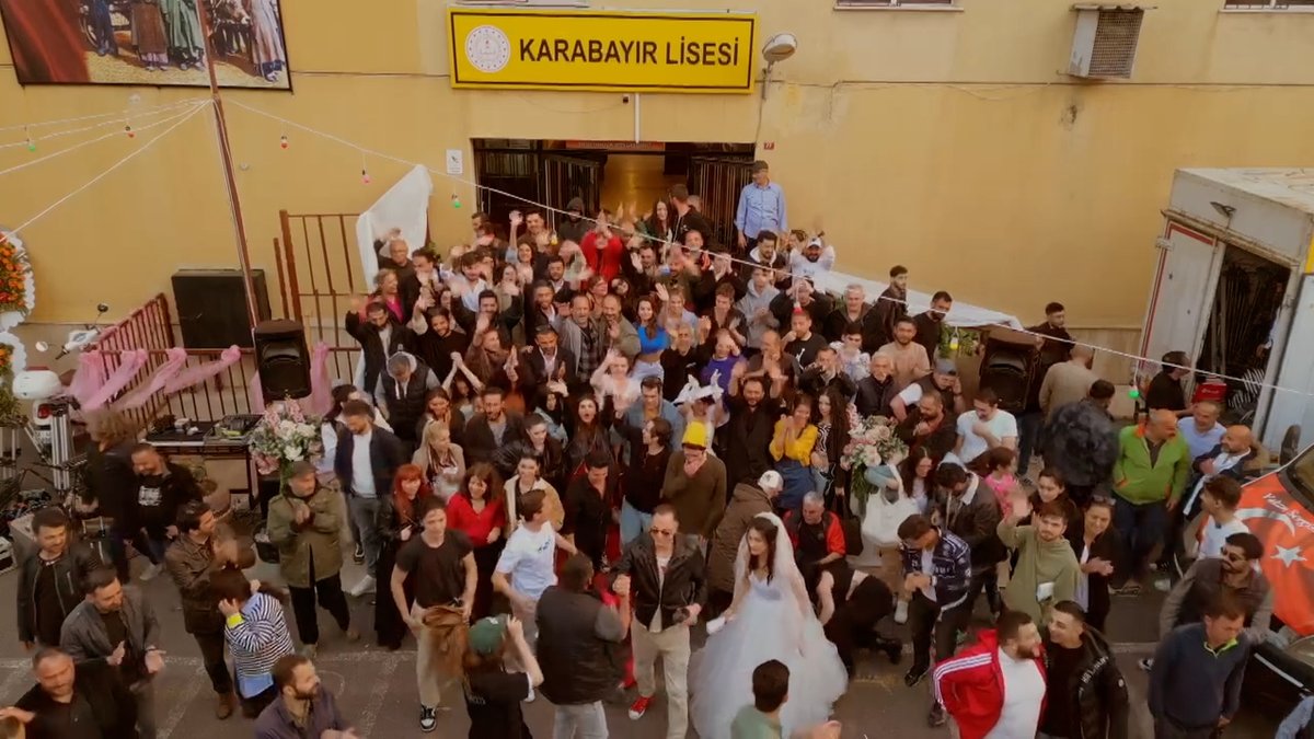 Geldi hayat bildiği gibi🖤 #GelsinHayatBildiğiGibi ⛓ @showtv @bkmonline