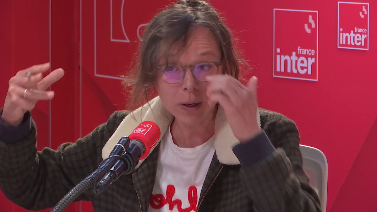 Julie Neveux : "Ce n'est pas du tout la langue de Molière qu'on parle aujourd'hui. La langue de Molière ne se parlait pas, ne s'écrivait pas comme ça. On parlait avec les r roulés." #le7930inter