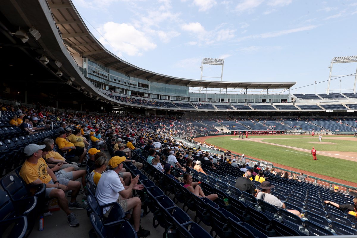 💥 𝘽𝙊𝙊𝙈 💥 #Hawkeyes x #OmaHawks