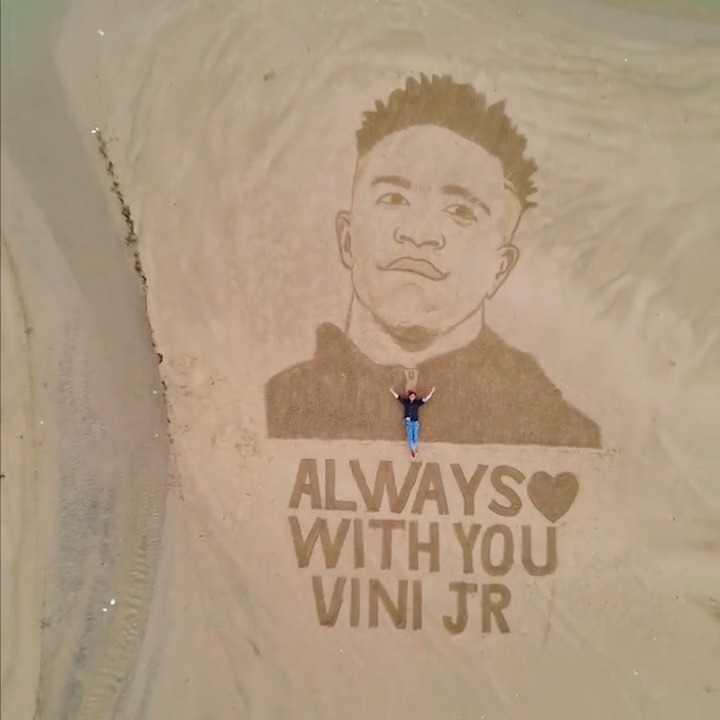 🖤 Sempre com você @ViniJr! 🖤