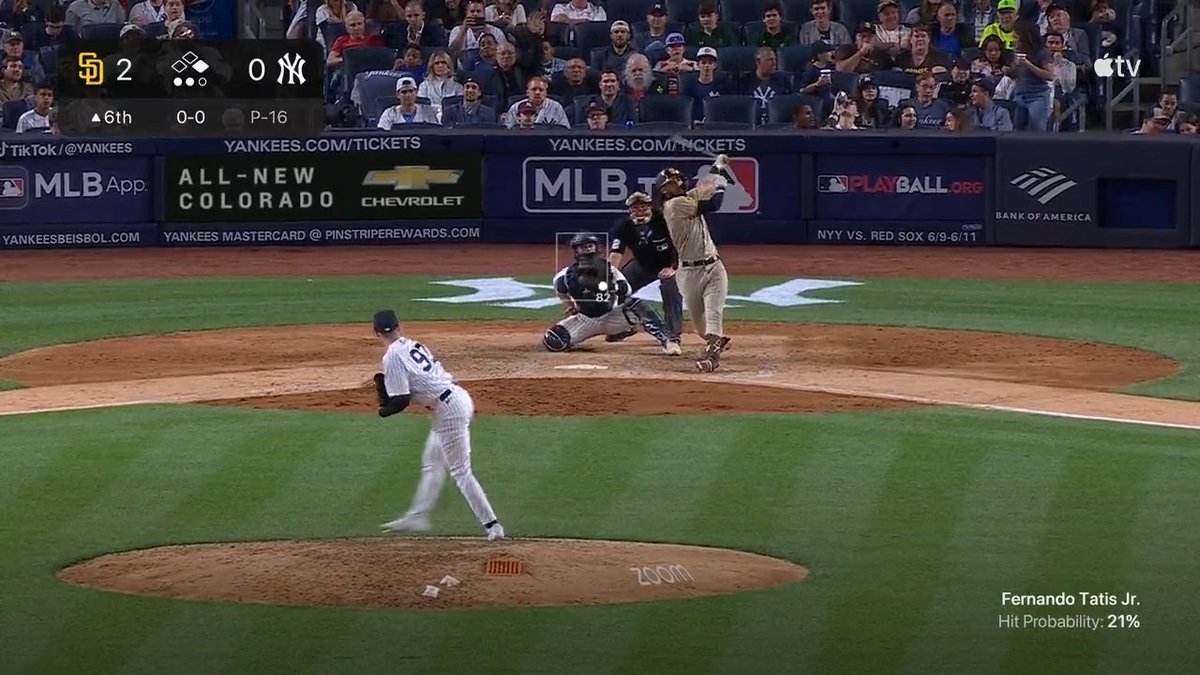 TATIS JR. SILENCES YANKEE STADIUM 😲 (via MLB)