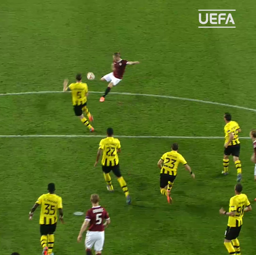 Záložník Lukáš #Vácha (Lukáš Vácha) ukončil hráčskou kariéru. #acsparta Hned jsem si vzpomněl na tohle 🚀