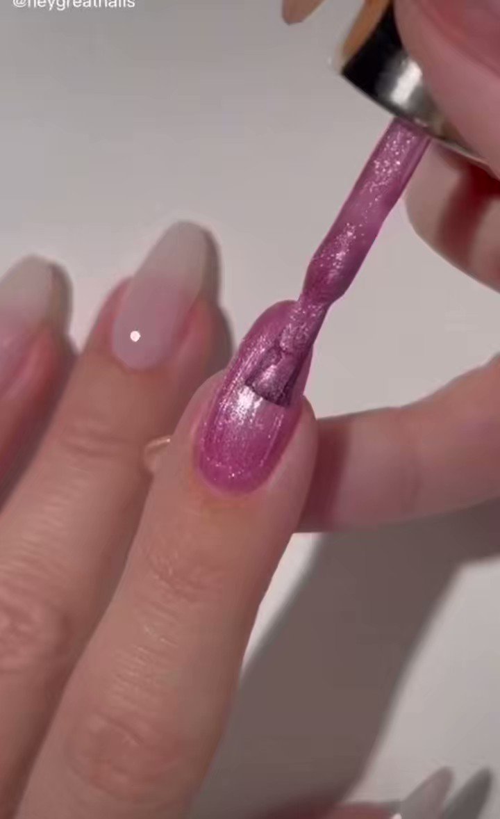 Came across these nails, and I’ve never seen something scream BARBIE so loud and now I desperately need.