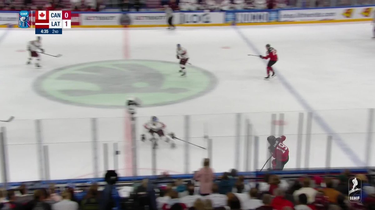 Sammy Blais ties the game with a quick wrister.🇨🇦🚨 #CANLAT #IIHFWorlds @hockeycanada St. Louis Blues