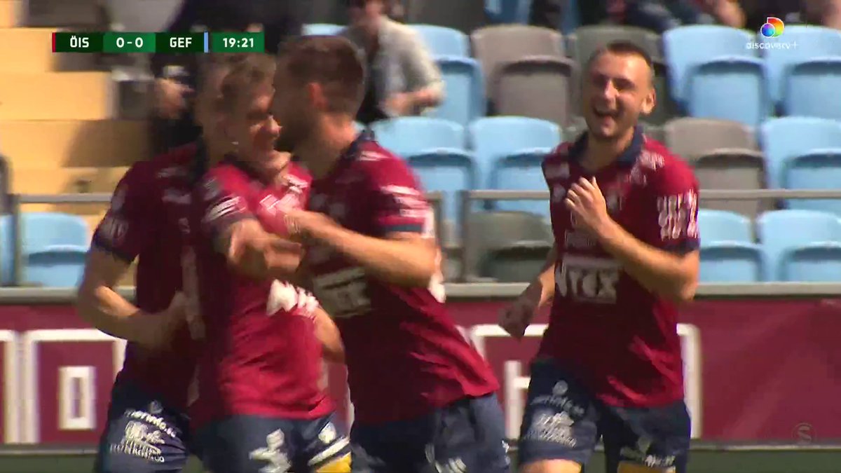 Vilken träff! Erion Sadiku ger ÖIS ledningen med ett drömmål 🎯 Se matchen på