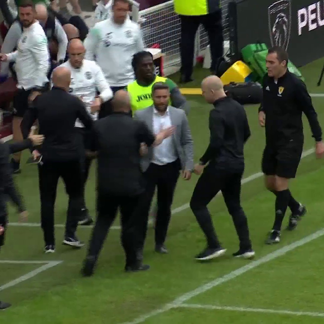 Ugly scenes at Tynecastle as Hearts and Hibs bench and players clashed at full time in the 1-1 draw 🔽