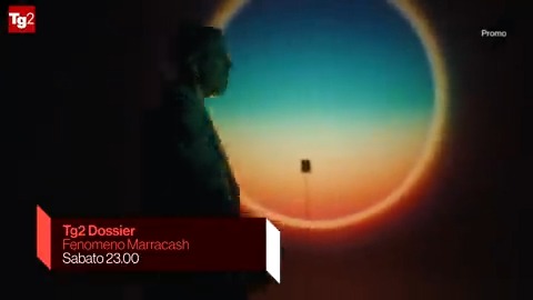 "Faccio musica per restare, perché è l’unica cosa che mi fa credere a un per sempre". #Tg2Dossier presenta "Fenomeno MARRACASH", a cura di Carola Carullitg2. Stasera alle 23 su Rai2 👉 #27maggio Tg2