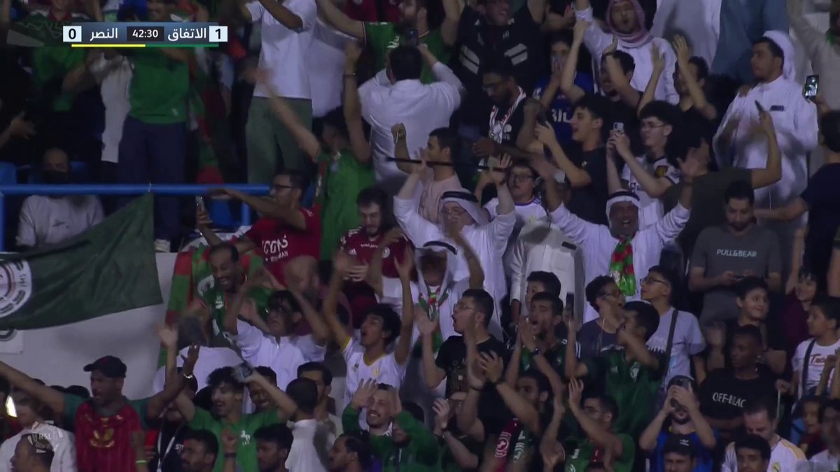 هدددددف!⚽️ د43' الهدف الأول للاتفاق عن طريق يوسف نياكاتي الاتفاق 1 × 0 النصر #الاتفاق_النصر | #SSC