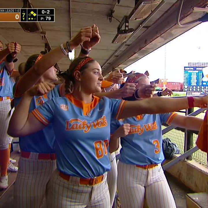 ROCKY TOP PUNCHES THEIR TICKET TO THE WCWS 🍊🙌 Tennessee Softball
