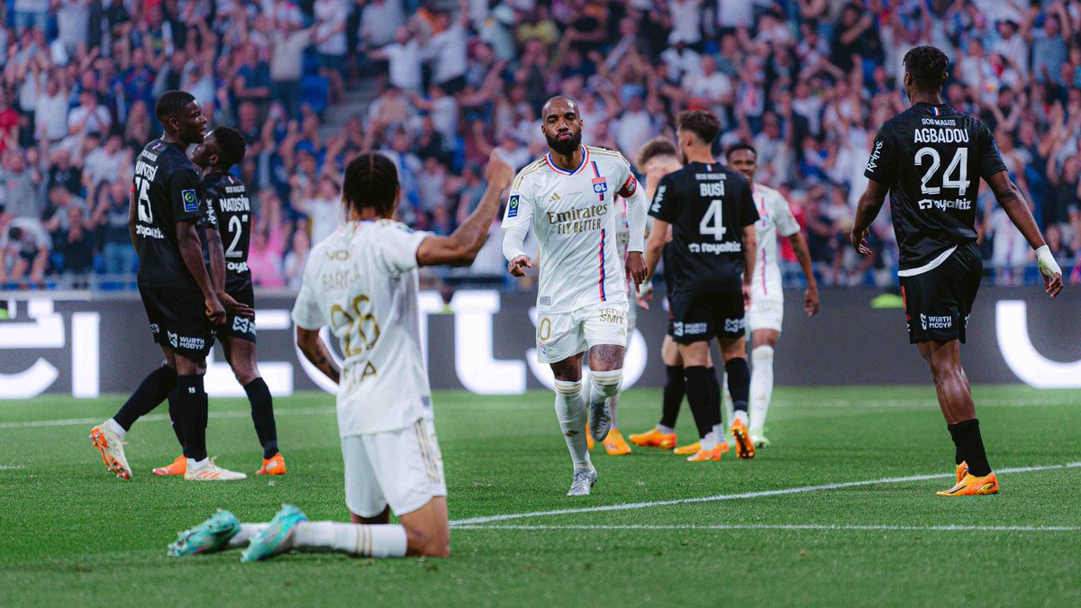 La connexion 𝗕𝗮𝗿𝗰𝗼𝗟𝗮𝗰𝗮𝘇𝗲𝘁𝘁𝗲 a encore frappé 💥🤝 3⃣-0⃣ #OLSDR