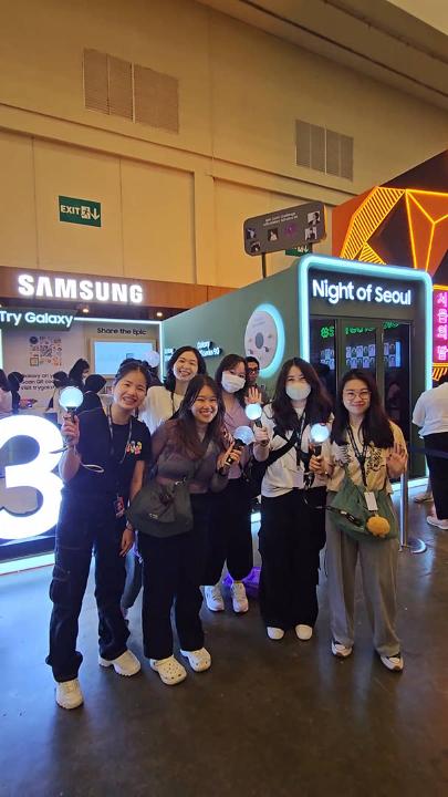 Drop your epic picture on our booth!👇🏼 Day 3 of SUGA | Agust D TOUR 'D-DAY' IN JAKARTA was a blast with #GalaxyS23! Now it's your time to #ShareTheEpicwithSuga experiences on our #GalaxyxSuga booth & stand a chance to win amazing prizes.