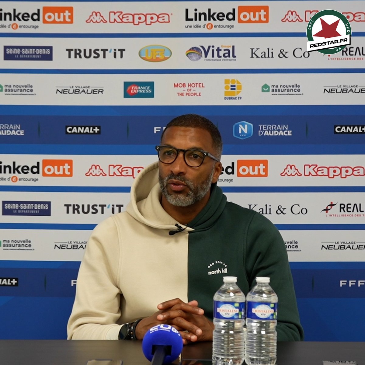 🎙️ « On est passé par toutes les émotions. À la mi-temps, on se dit que tout est possible. On s’est rendu compte que les autres ont fait le job. […] La seule chose à laquelle je pense c’est d’évacuer la tristesse de mes garçons. » Habib Beye en conf’. #REDSB #AllezRedStarFC