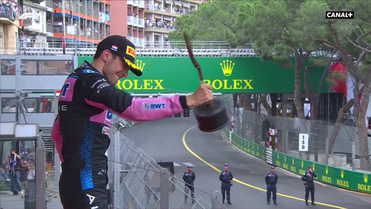 Ouiiiii Esteban !! 🏆🇫🇷 Un Français sur le podium du #MonacoGP, ce n'était plus arrivé depuis la victoire d'Olivier Panis en 1996 ! #MonacoGP