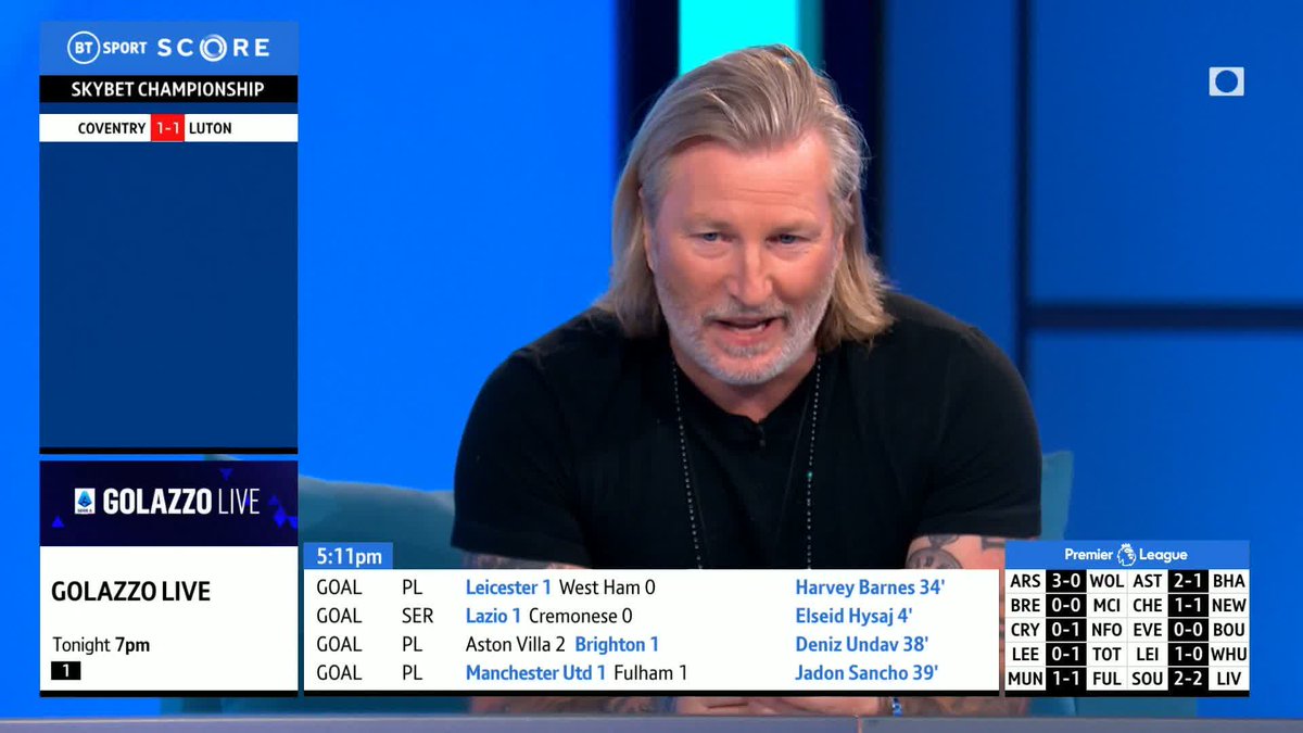 "That has to be a penalty. This is what VAR was brought in for!" Robbie Savage and the rest of the BT Sport Score crew cannot believe Everton aren't given a chance from the spot... 😳