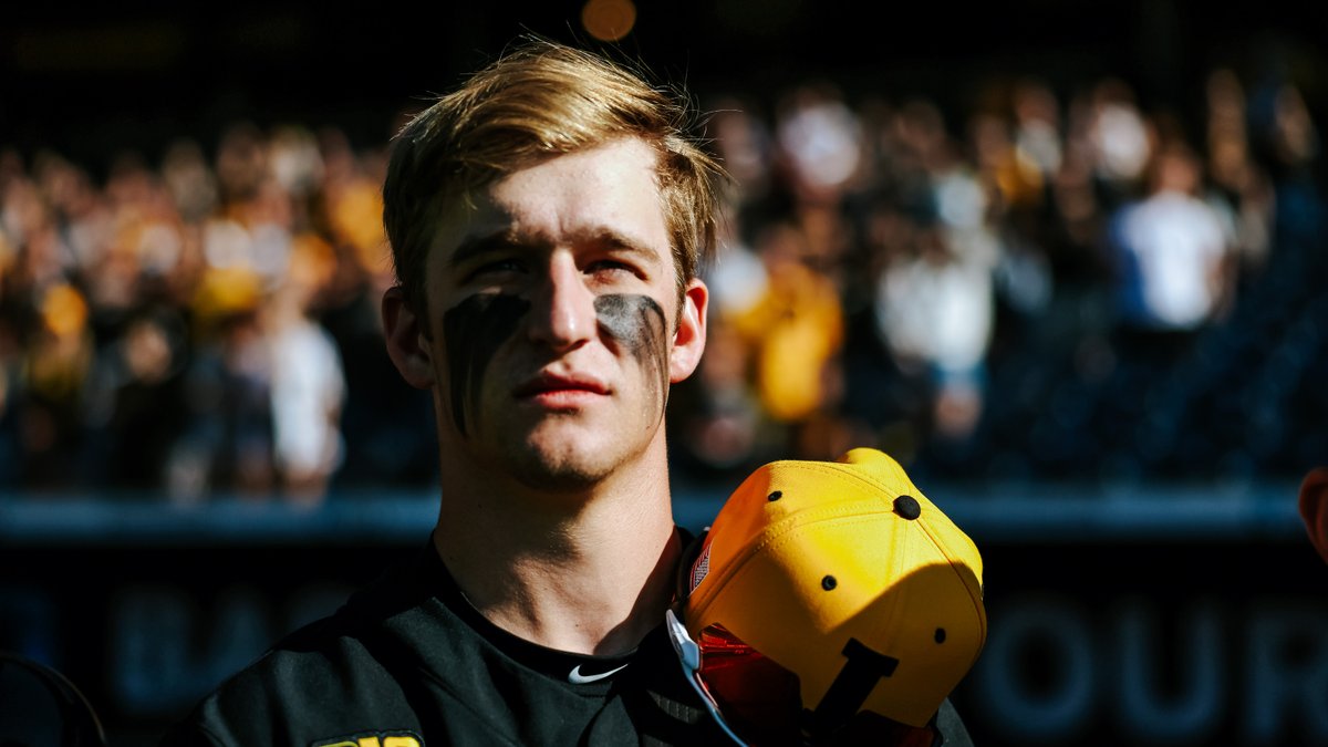 ๐๐๐๐ฃ๐ฉ ๐๐ฉ ๐ฝ๐ก๐๐๐ ๐๐ฃ๐ ๐๐ค๐ก๐ #Hawkeyes
