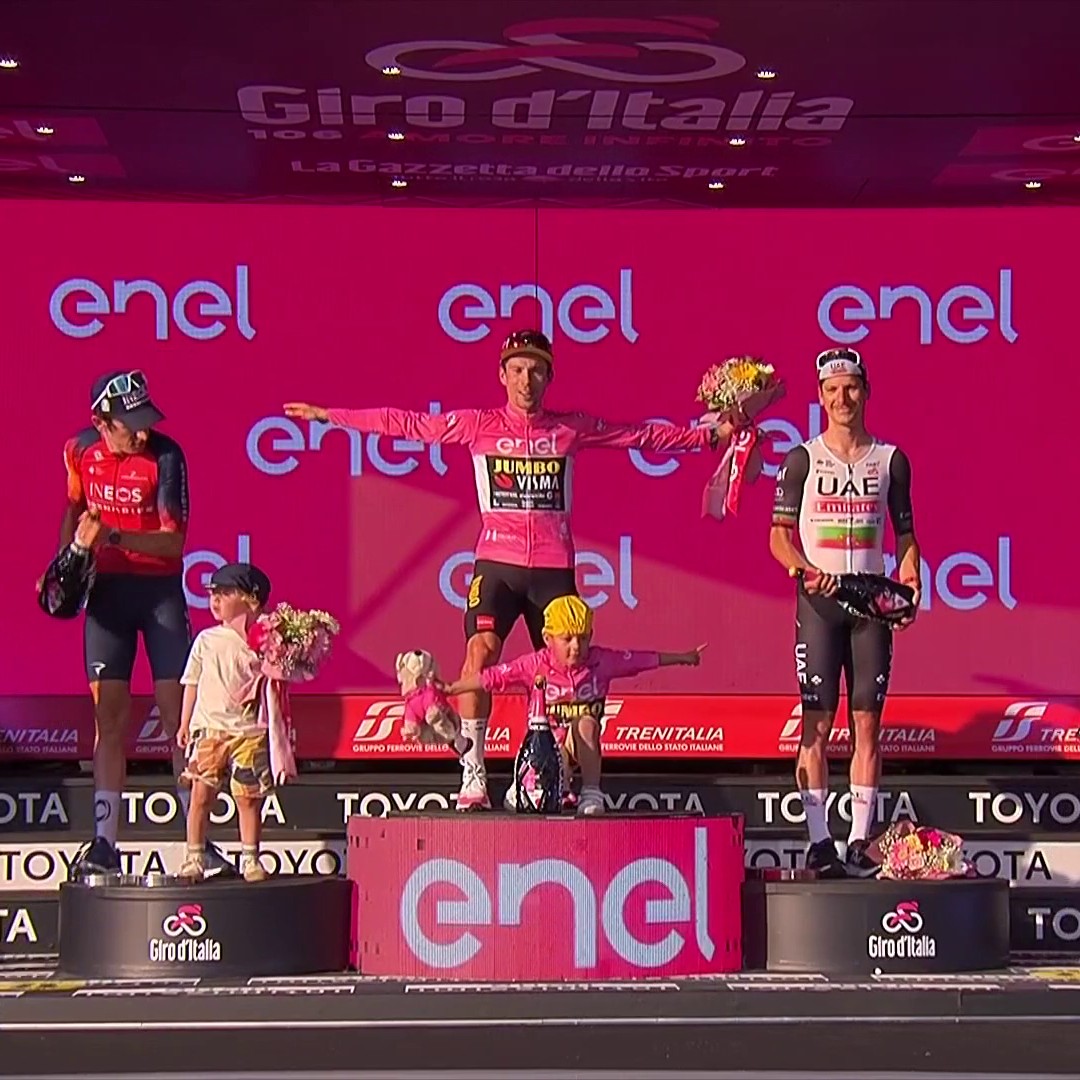 Roglic's son stole the show on the Giro podium 😅👏