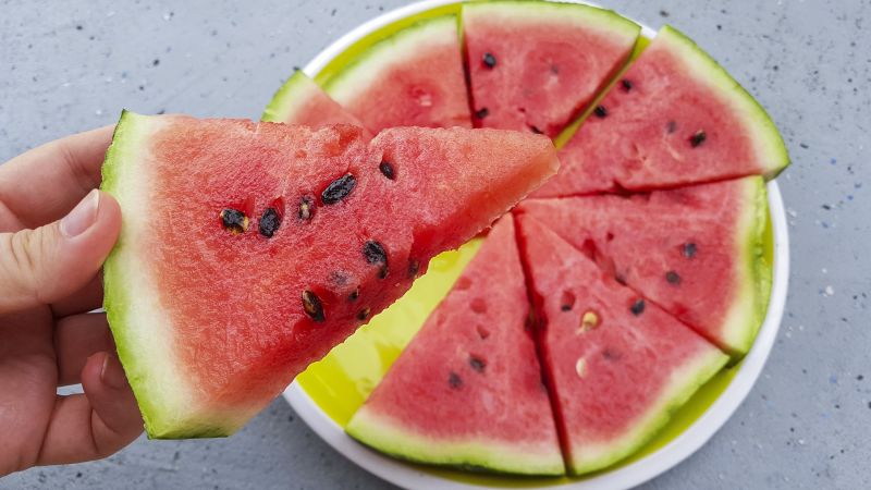 How to pick the perfect watermelon in 3 easy steps