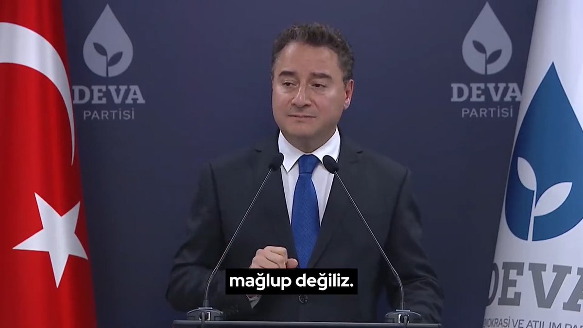 Ali Babacan: "Sayın Kılıçdaroğlu’na oy veren dostlarım; mağlup değiliz. Her birimiz Türkiye Cumhuriyeti’nin eşit ve onurlu vatandaşlarıyız. Vicdanımız rahat olsun, tarihin doğru tarafında yer aldık hep beraber. Hakça mücadele ettik."