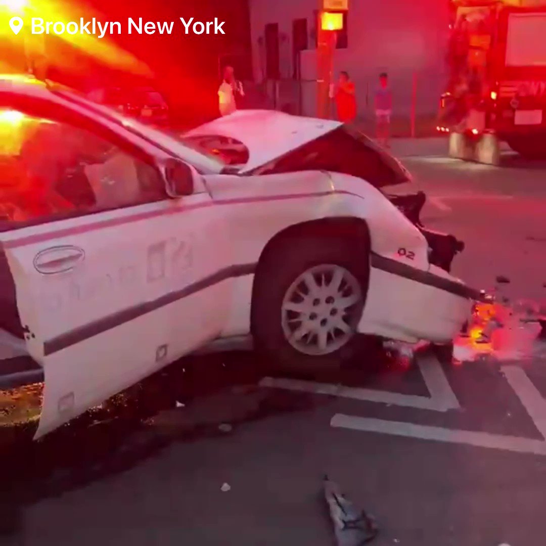 🚨#BREAKING: A Mass Casualty Incident has been declared after multiple cars crashed and a T-boned MTA City Bus 📌#Brooklyn | #NewYork Currently, multiple emergency response crews are on the scene to a Mass Casualty Incident in east Brooklyn New York after three-vehicle collision crash and a T-boned a MTA City Bus with multiple passengers on board. Officials are reporting at least 15 people are injured, including one life threatening injury.