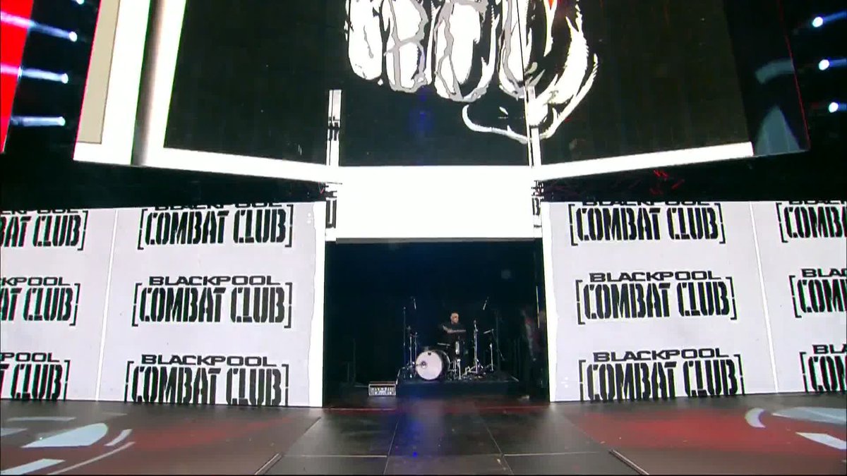 The #BlackpoolCombatClub make their way into the arena, to the sounds of the VIOLENT IDOLS and violence is already underway! Jon Moxley |Claudio | Bryan Danielson | YUTA Order #AEWDoN LIVE on PPV right now! 🇺🇸: 🌐: