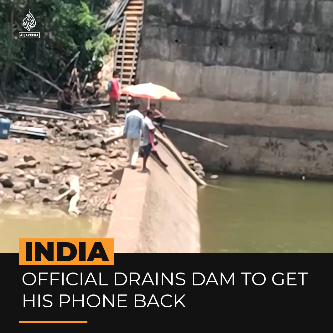 Indian official suspended after he ordered a water reservoir be drained to find his smartphone, which he dropped while taking a selfie ⤵️ 🔗:
