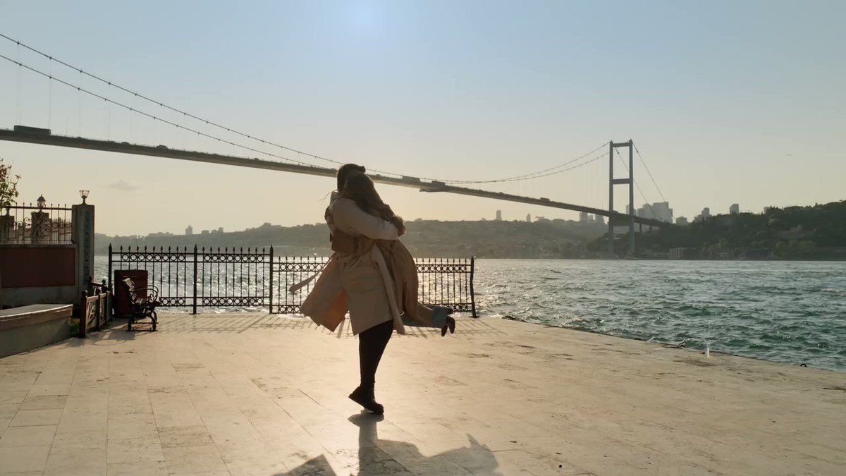 Aile 13.Bölüm Sezon Finali 3.Tanıtımı! “Sence bu evde, bu ailede bir çocuk büyütülür mü?” #Aile Sezon Finali bölümüyle yarın akşam saat 20.00’de Show TV’de. AY YAPIM Show TV Kıvanç Tatlıtuğ Serenay Sarıkaya #Nejatişler