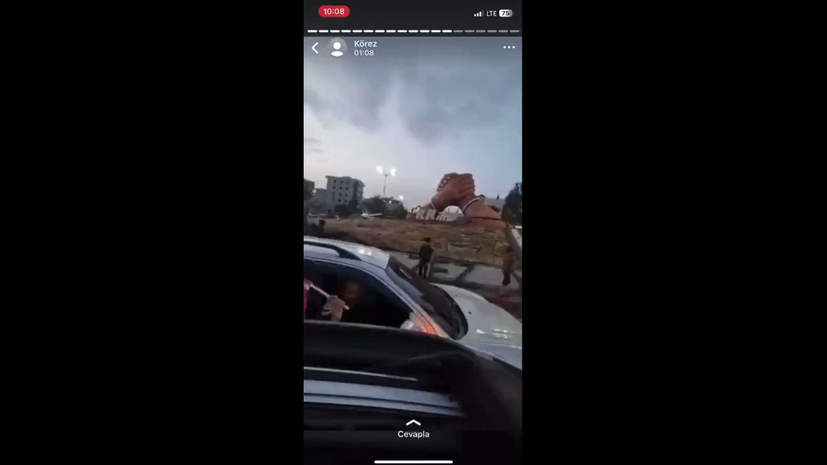Ümit Özdağ Suriye’deki seçim kutlamalarını paylaştı 'Maaşları biz ödeyeceğiz. Adamlar sevinmesin de kim sevinsin?' 🔗