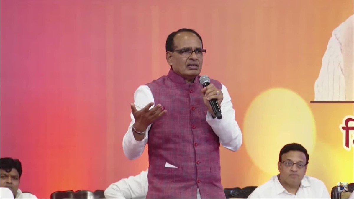 हाथ ठेला रोजी-रोटी का साधन है। मैं तत्काल प्रभाव से निर्देश देता हूँ कि किसी का हाथ ठेला जब्त नहीं होगा।