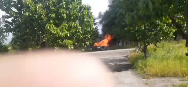 Поки ви там всією країною скидається на тачки для армії, мій єбанутий поплавлений комбат їх підриває гранатими - ібо нахуй їздити хлопцям. Відос від хлопців з РВП. От така хуйня, малята.