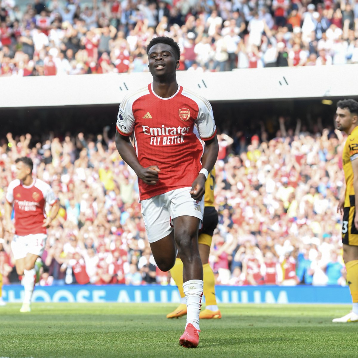 Bukayo with a belter 🚀