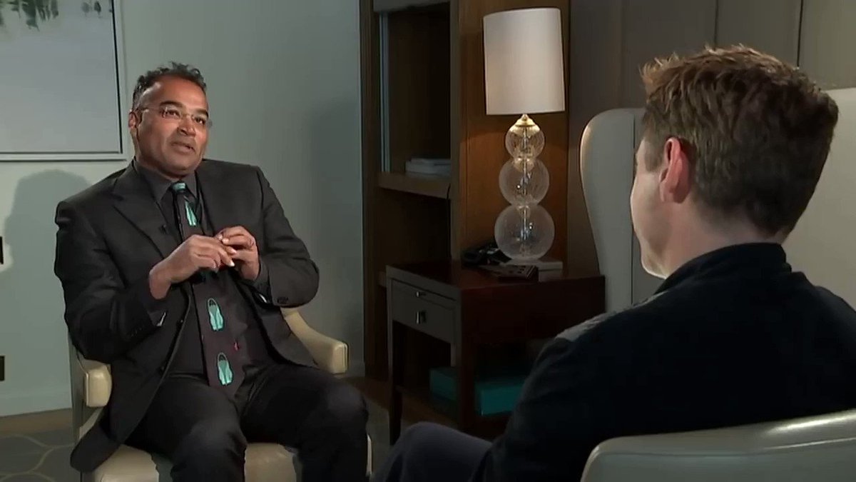 Robert Downey Jr walked out of an interivew promoting AVENGERS: AGE OF ULTRON when the interviewer asked questions he'd agreed not to.