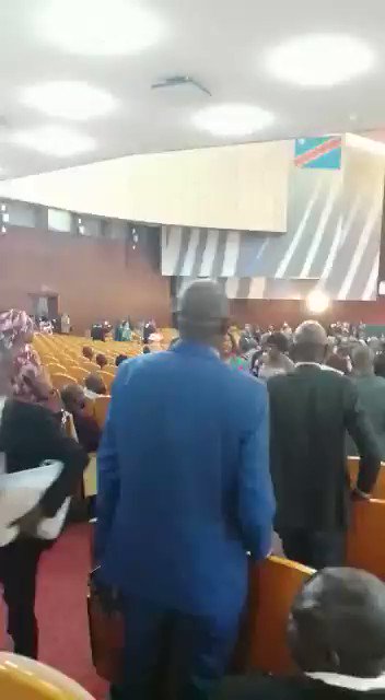 Urgent !! Les députés de l'opposition claquent la porte et boycottent l'examen du projet de loi portant répartition des sièges. Ils accusent MBOSO et certains de L USN de préparer un hold-up triste ! (Vidéo)