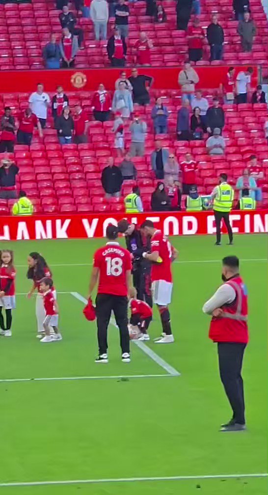 Bruno’s son does his dads celebration after scoring against Fred 😂