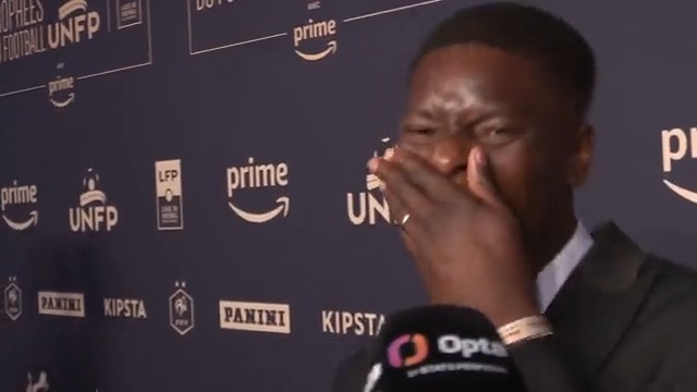 Marshall Munetsi confondu avec Nuno Mendes par un journaliste. 😭😂 🎥 beIN SPORTS