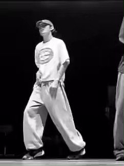 KIM TAEHYUNG IM SPEECHLESS!!!