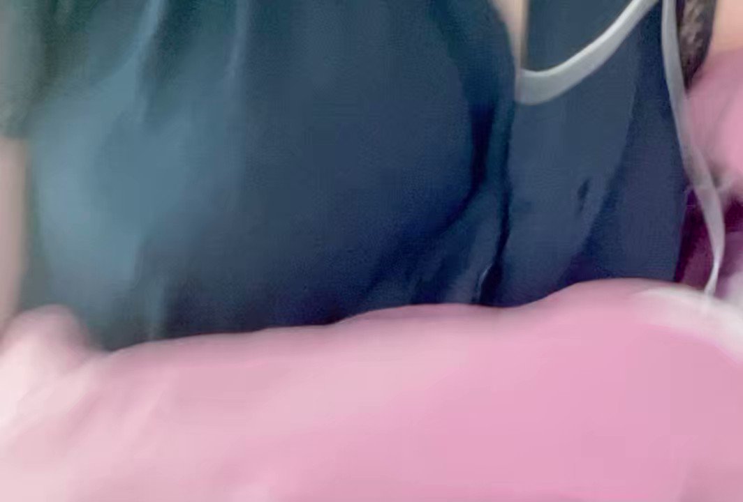 爸爸🥺，#聊骚 #奶子 #巨乳 #骚逼 奶子想被你揉了，想被扇