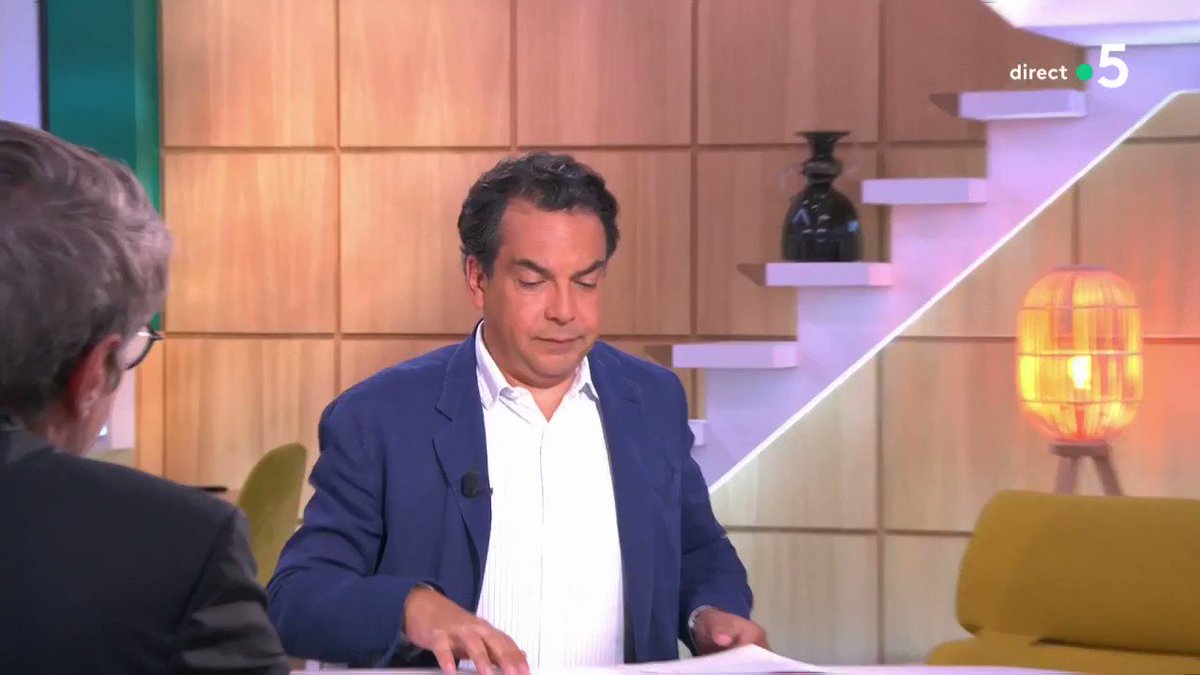 La dernière publication de Didier Raoult fait scandale : un vaste collectif de médecins exige une enquête et des sanctions. Décryptage dans l'édito de #PatrickCohen ⬇️ #CàVous