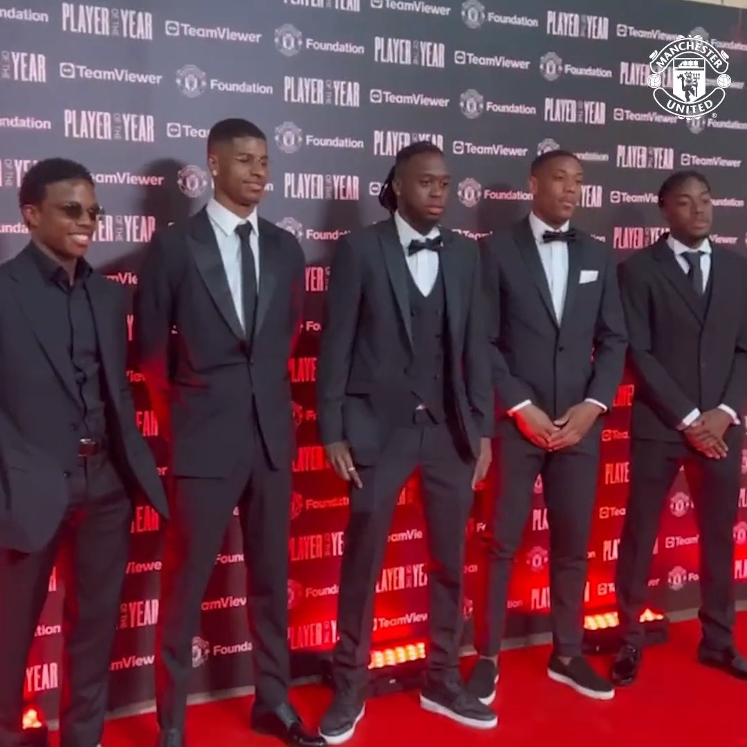 🤵 Red carpet arrivals. Getting set for our 2022/23 Awards Night! 🙌 #MUFC