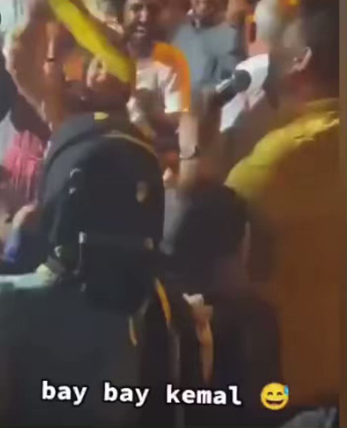 Turks are not the only ones celebrating Erdogan’s win. Syrians who took refuge in Turkey were singing "Bye bye Kemal" after Erdogan mocked Kilicdaroglu İç savaştan kaçarak Türkiye'ye sığınan bir grup Suriyeli, "Bay bay Kemal" şarkısı besteleyip, seçim gecesi sokaklara çıktı