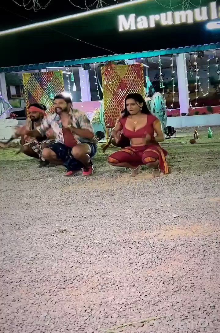 Idem dance baboi recording dance la undi. Ela unte emundi manaku kavalisindi choopiste chalu.
