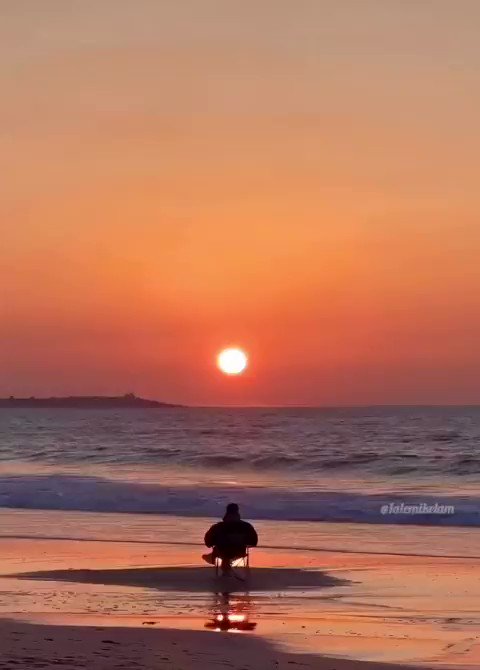 “İnsana imtihan olarak özlemek yeter. bir şehri, bir sesi, bir nefesi.” Cahit Zarifoğlu