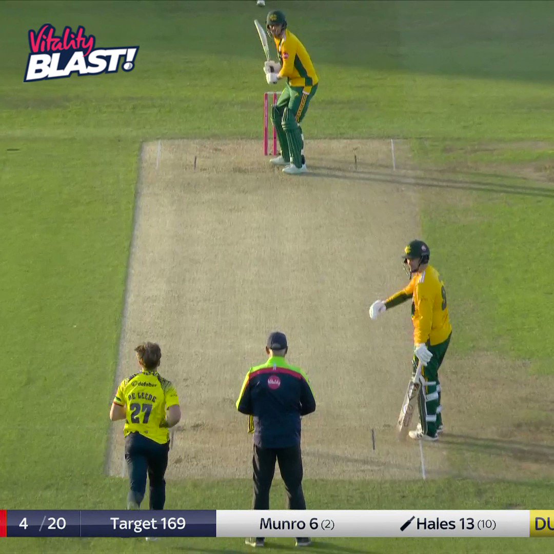 What an over from Alex Hales 💥 He adds 24 to his score, hitting five boundaries 💪 #Blast23