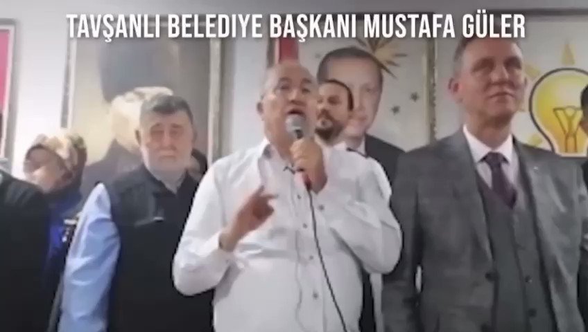 AK Partinin seçimi kazanmasının ardından Tavşanlı Belediye Başkanı Mustafa Güler: "Bizi istemeyen Amerika'nın, emperyal güçlerin, içimizdeki hainlerin... Evet, hem gözüne hem de orasına girmiştir inşallah."