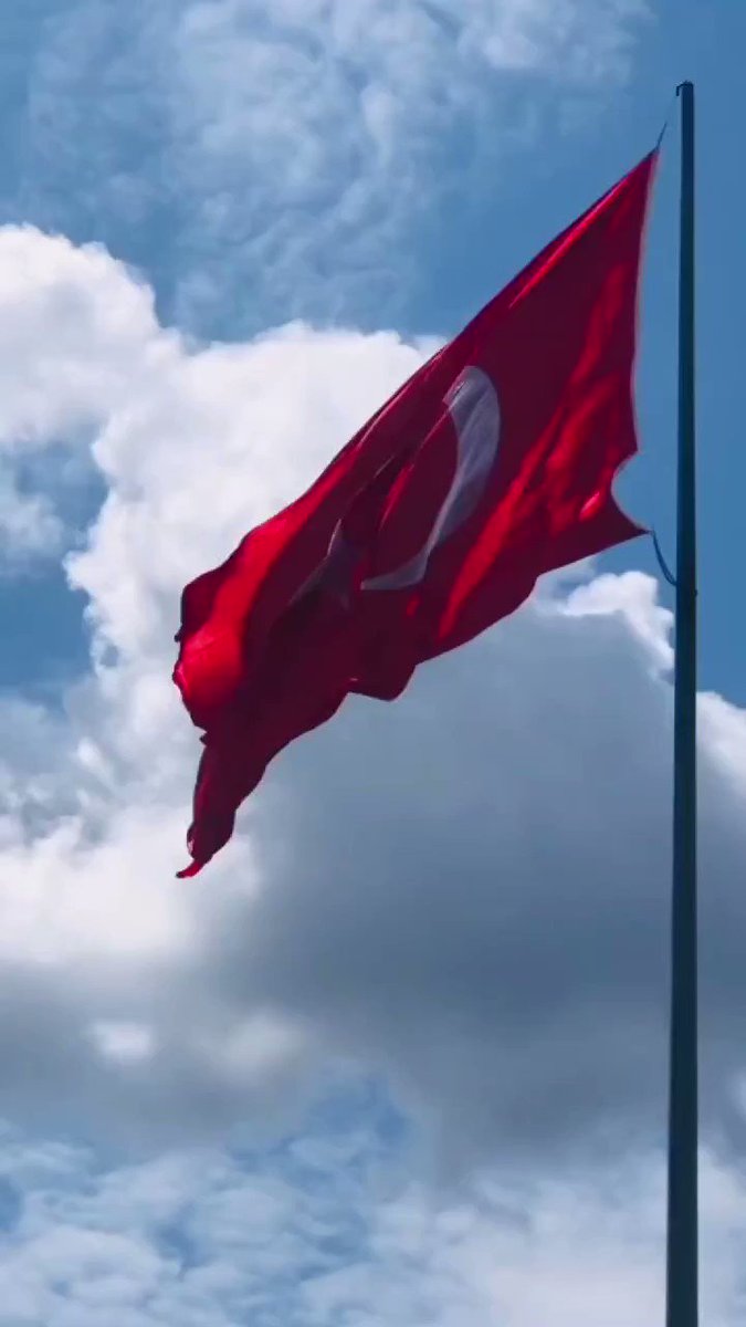 BAYRAK İNMEZ EZAN DİNMEZ 🇹🇷