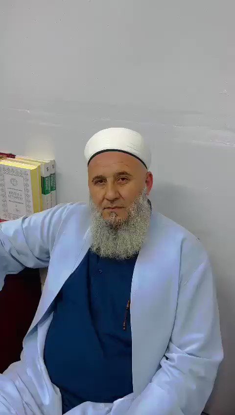 🔴 Seçim kutlamalarında dans ettiği görüntüleri viral olan cübbeli vatandaş konuştu: "Ben zaten neşeli bir adamım. Zafer sevinciyle rehavete kapıldık, nefsimize uyduk, bir hal oldu oynadık.”