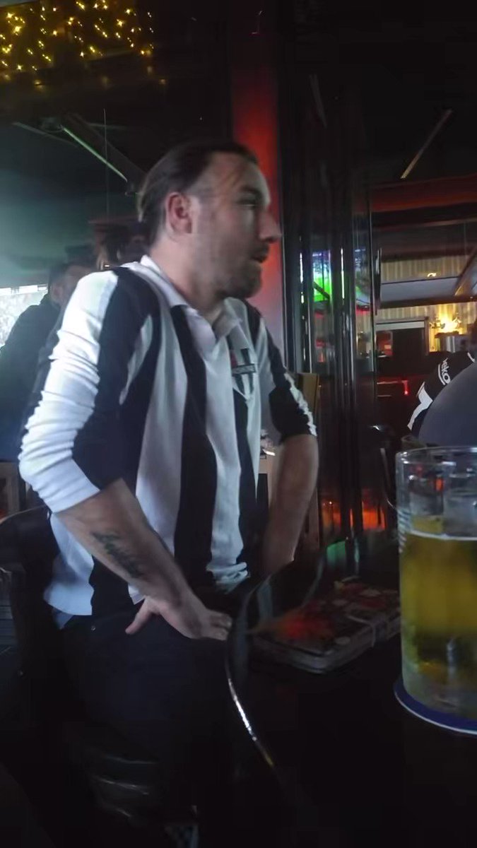Super desperate male holding pee at the bar! 🥰😍🤩😵‍💫💦, no wetting #peedesperation #omorashi #piss #holding #needtopee #fullbladder #malepiss