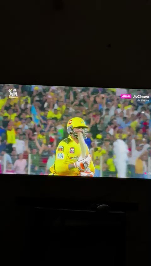 What a nail biting match!!!! Jadduu just ended it with style!!! 😍 Congratulations Chennai Super Kings, it’s been an exciting night!!! 💛💛 #IPLFinal2023 #CSKvsGT Ravindrasinh jadeja